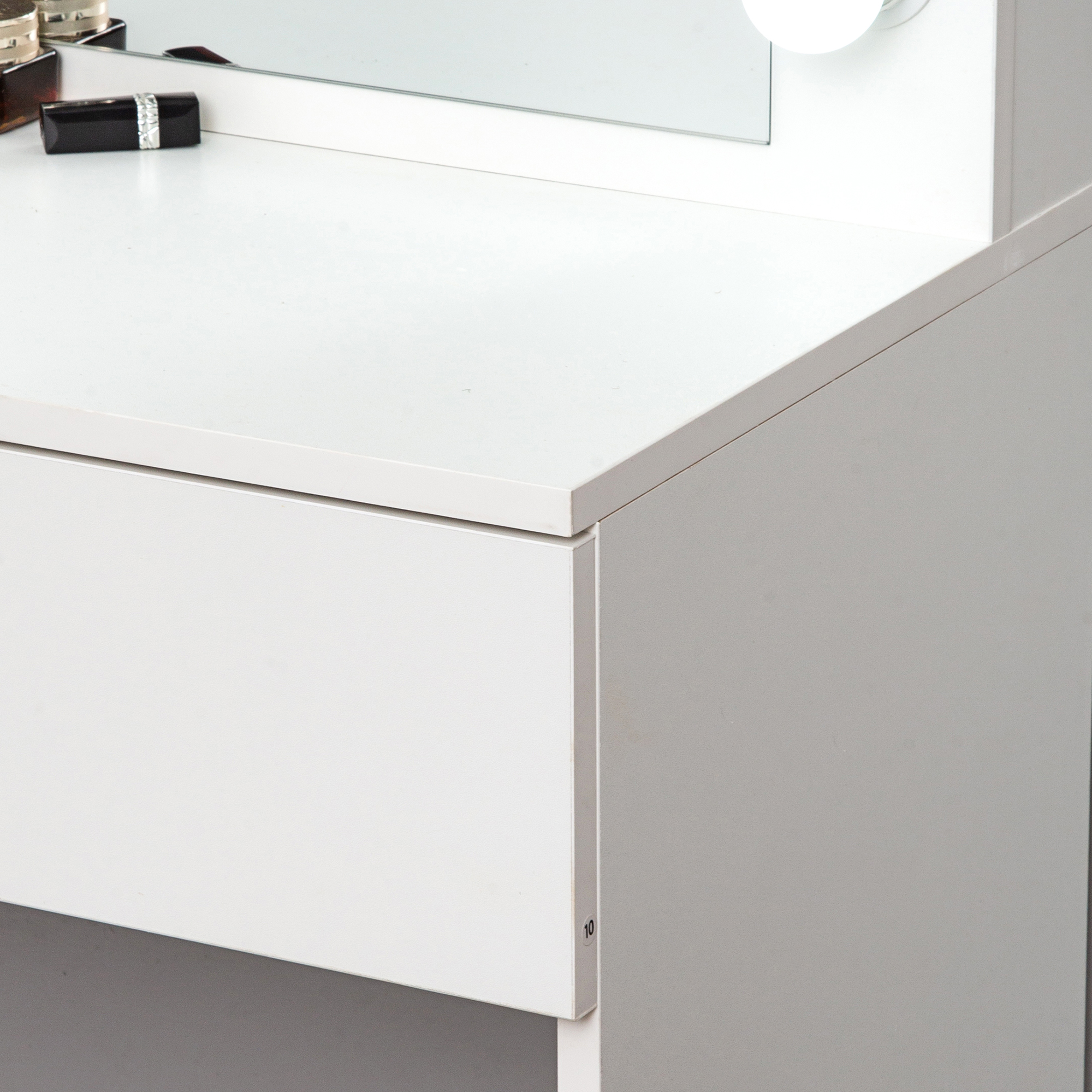 Toaletka kosmetyczna z lustrem LED ELDEN TK010 – biała 80 cm, 12 żarówek — zdjęcie 8