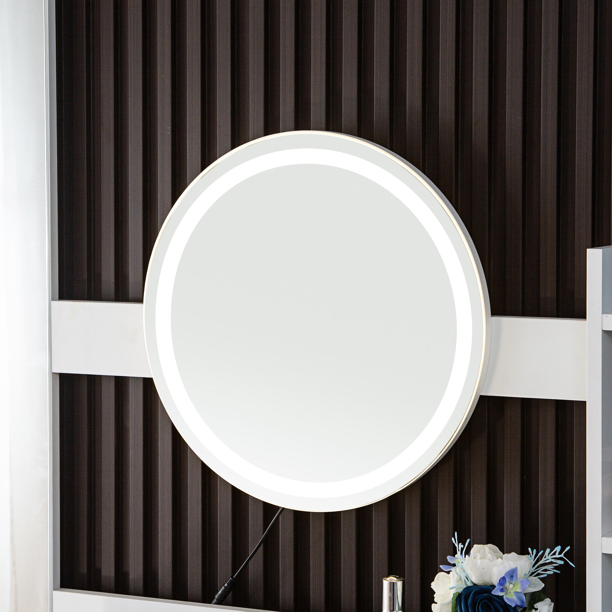 Toaletka kosmetyczna z dwoma lustrami LED ELDEN TK012 – biała 144 cm — zdjęcie 7