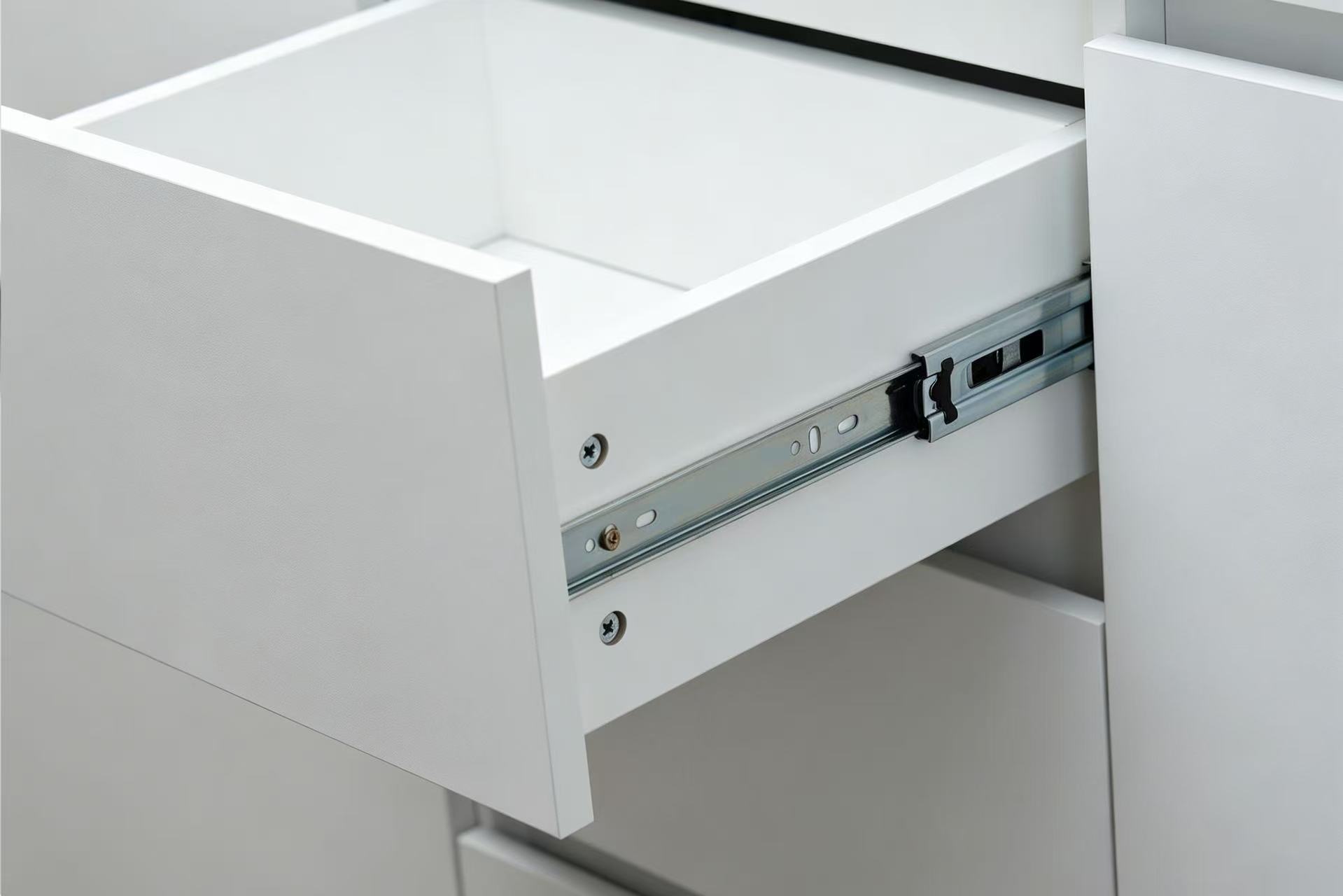 KOMODA BIAŁA 120 CM 3 SZUFLADY 2 DRZWI DO SALONU SYPIALNI — zdjęcie 6